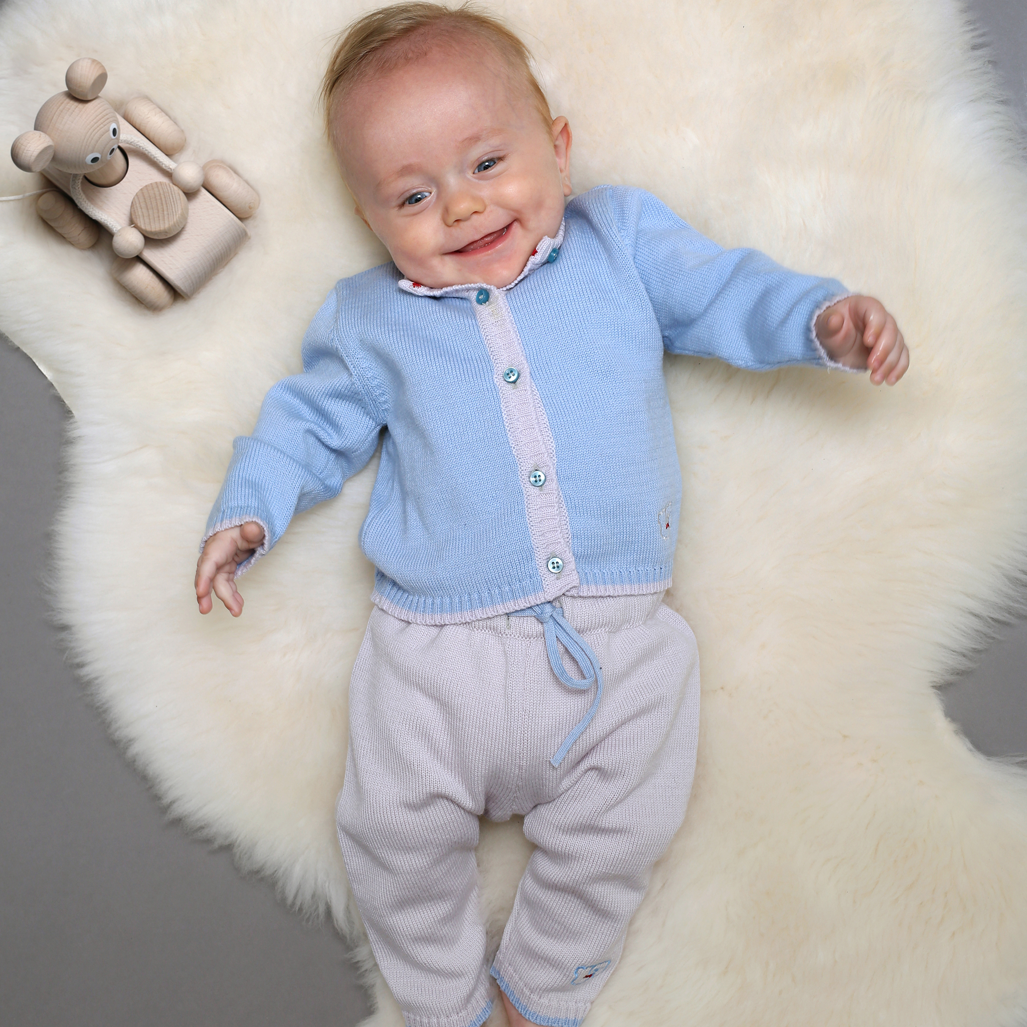 Newborn baby sweater set on sale